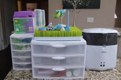 how to organize baby bottles